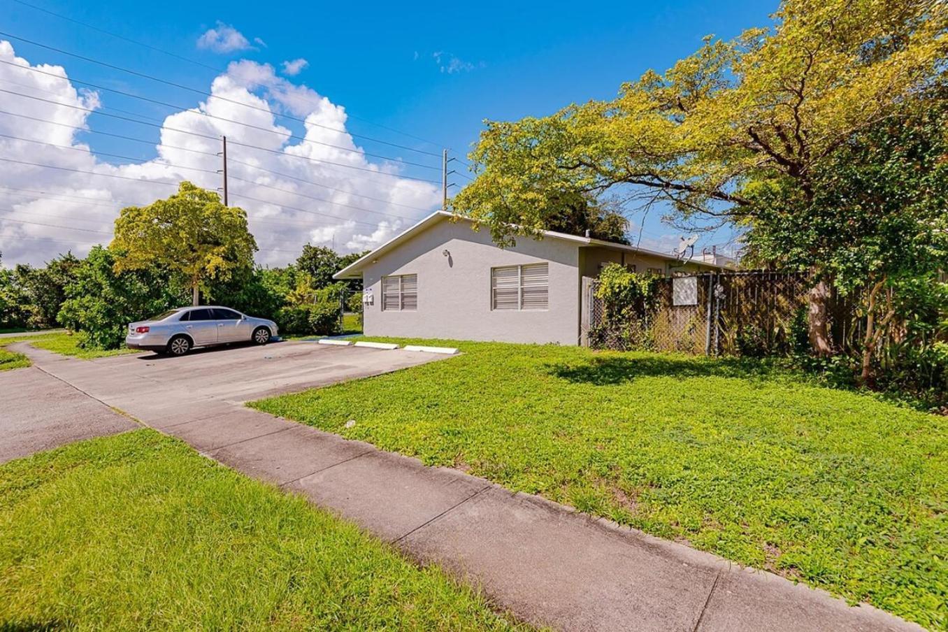 2 Bedroom House Minutes From Beach And Casino Db1 Dania Beach Dış mekan fotoğraf