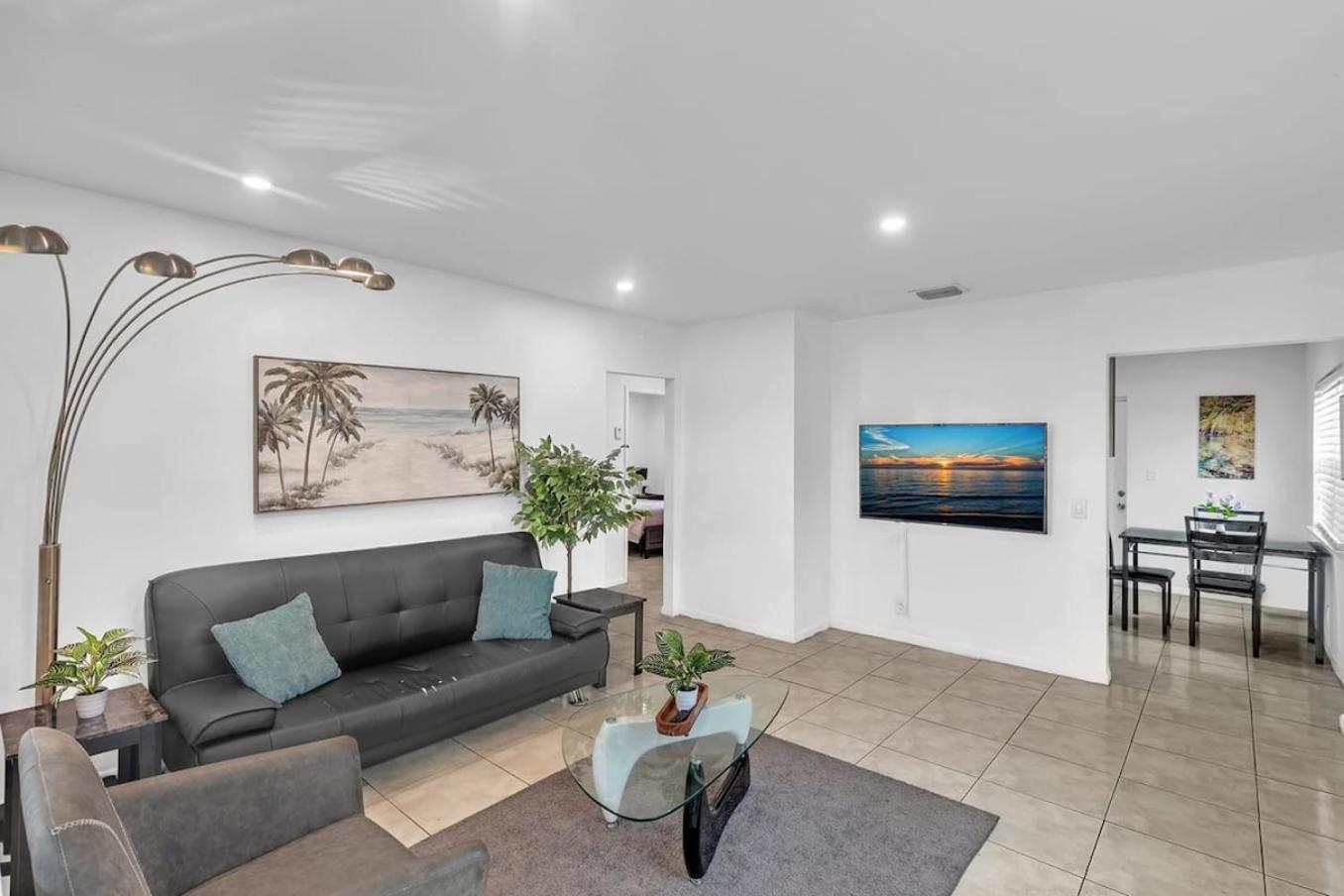2 Bedroom House Minutes From Beach And Casino Db1 Dania Beach Dış mekan fotoğraf