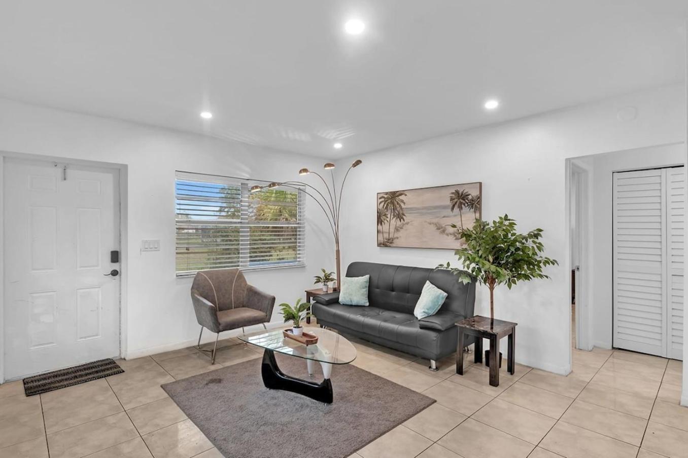 2 Bedroom House Minutes From Beach And Casino Db1 Dania Beach Dış mekan fotoğraf